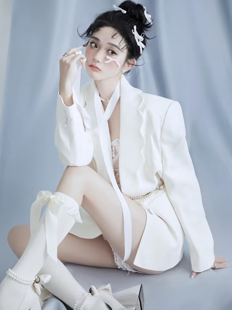 Studio Photography Suit White  - đánh giá và giá Summer Clothing Girl